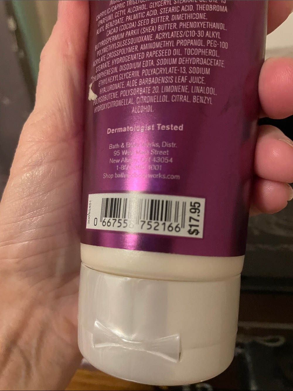 Bath & Body Works Winterberry Wonder Hydrating Body Cream - plus other products - Picture 4 of 17